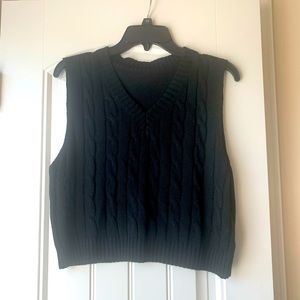 V Neck Cropped Sweater Vest